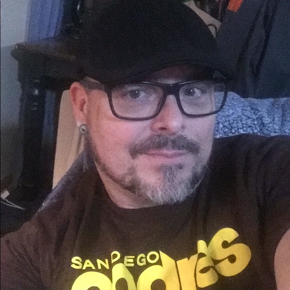 Meet your Posher, Jeffrey - Picture 2 of 5